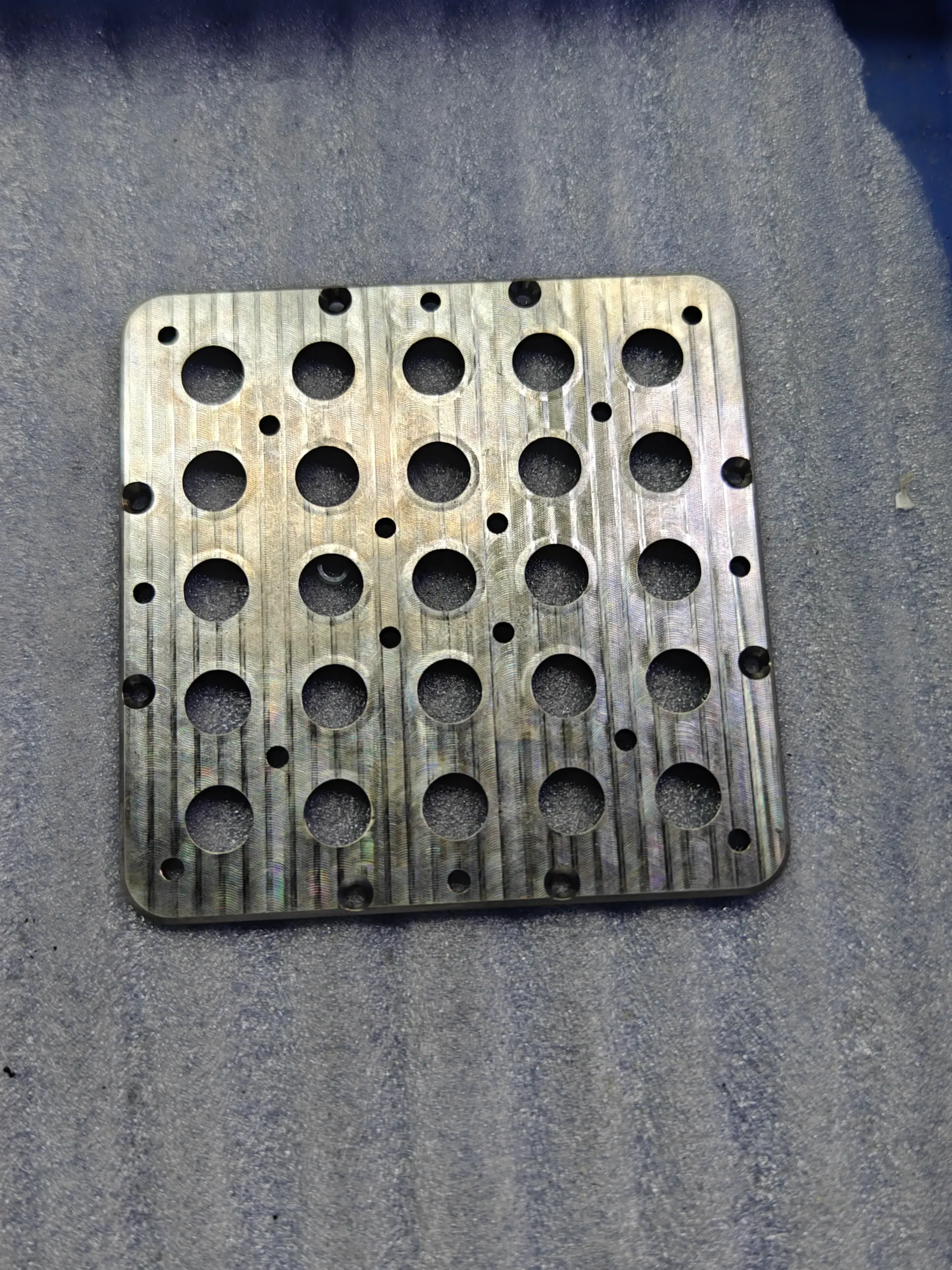 CNC milling of steel parts in production